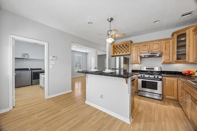 607 Travis Street 9, Webster, TX 77598