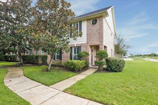 607 Travis Street 9, Webster, TX 77598