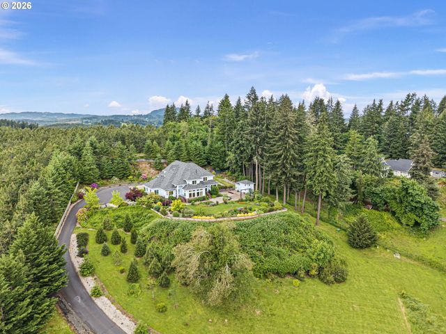 34394 Deerwood Dr, Eugene, OR 97405