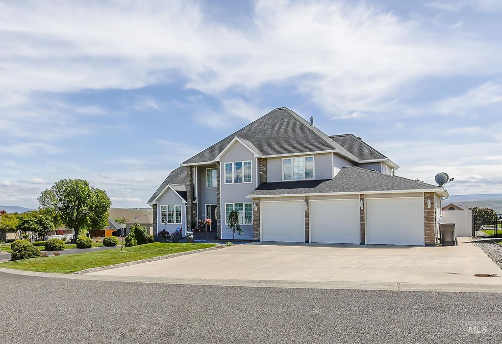 3535 Quailridge Dr, Clarkston, WA 99403 photo 2