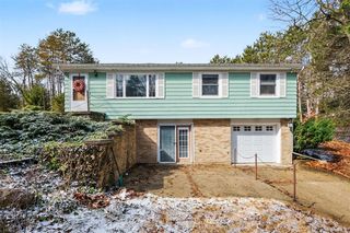 7249 Chandler Drive, Belmont, MI 49306