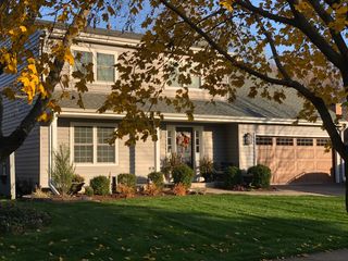2224 Flambeau Drive, Naperville, IL 60564