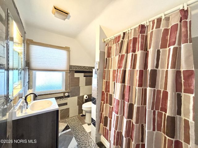 1950 Calumet Avenue, Toledo, OH 43607