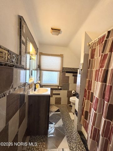 1950 Calumet Avenue, Toledo, OH 43607