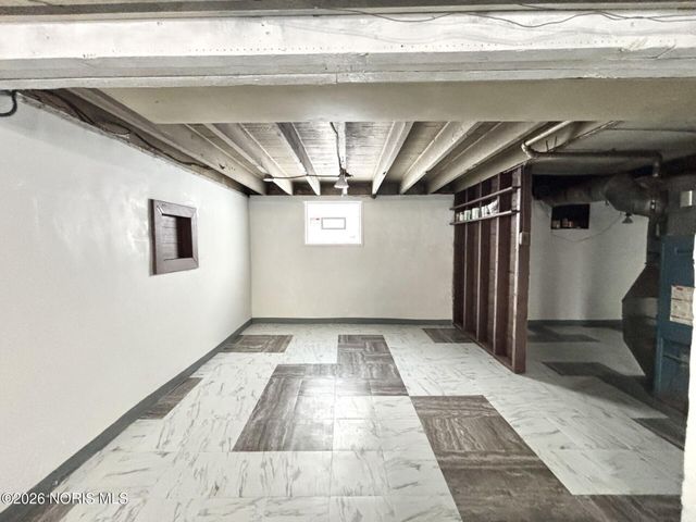 1950 Calumet Avenue, Toledo, OH 43607