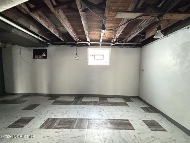 1950 Calumet Avenue, Toledo, OH 43607