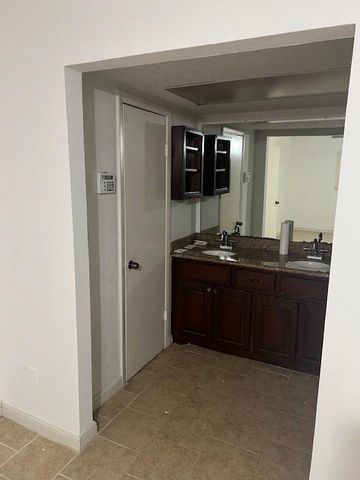 8606 Carriage Creek Drive, Houston, TX 77064