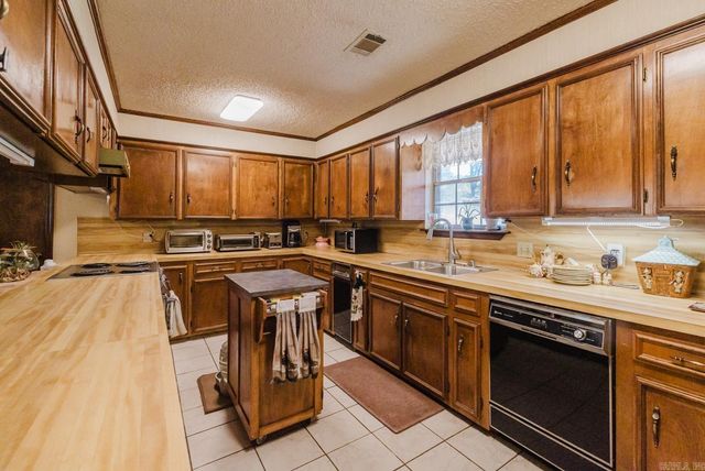 2722 Ranchwood, Benton, AR 72015