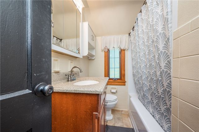5333 Spring Valley, Whitehall, PA 15236