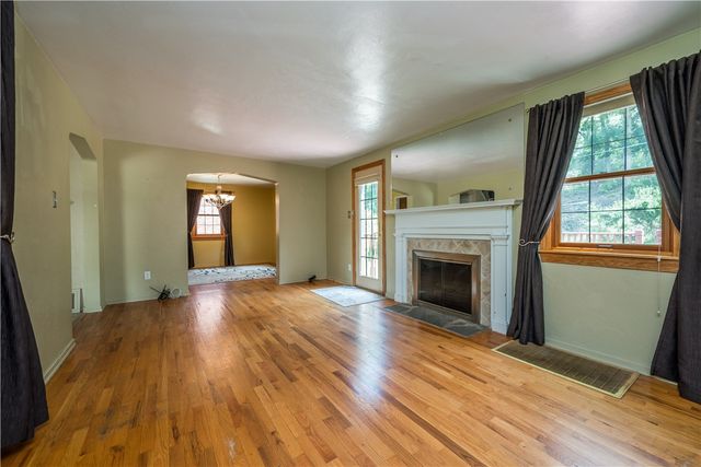 5333 Spring Valley, Whitehall, PA 15236