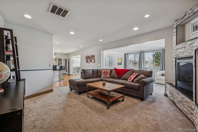 891 N Glencoe Street, Denver, CO 80220