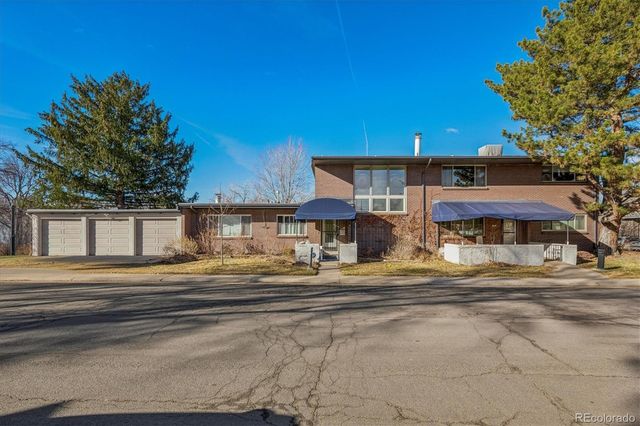 891 N Glencoe Street, Denver, CO 80220