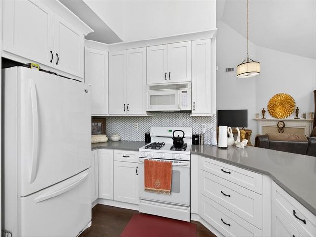 11370 Quail Brook, Johns Creek, GA 30097