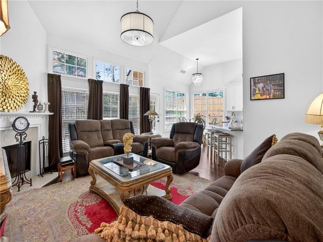 11370 Quail Brook, Johns Creek, GA 30097