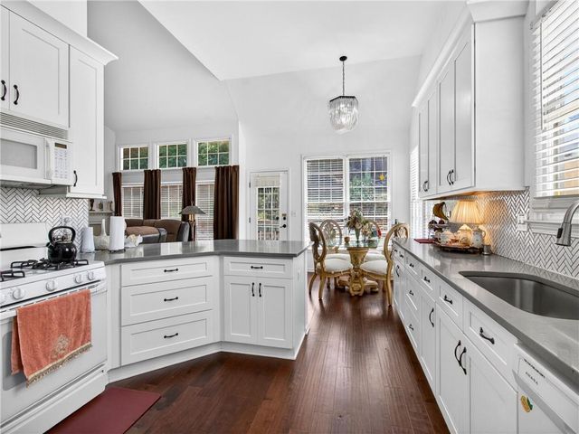 11370 Quail Brook, Johns Creek, GA 30097