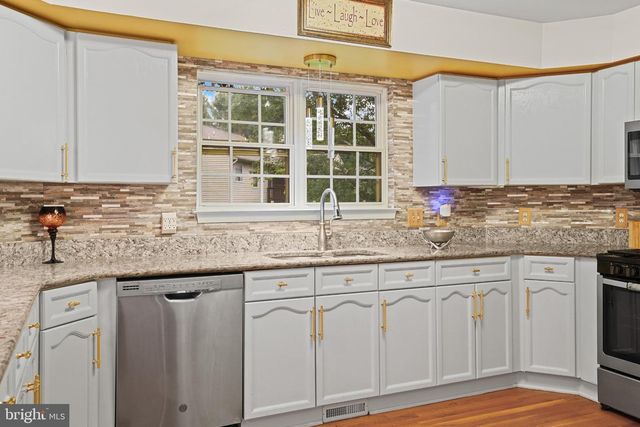 71 BASALT DR, Fredericksburg, VA 22406