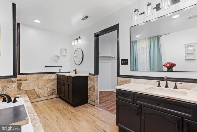 71 BASALT DR, Fredericksburg, VA 22406