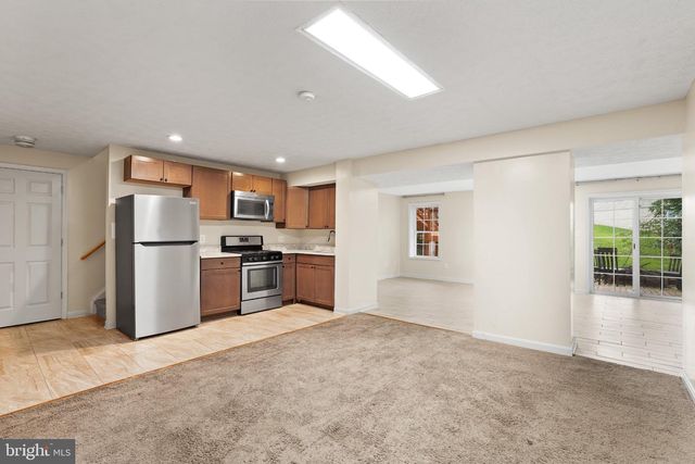 71 BASALT DR, Fredericksburg, VA 22406
