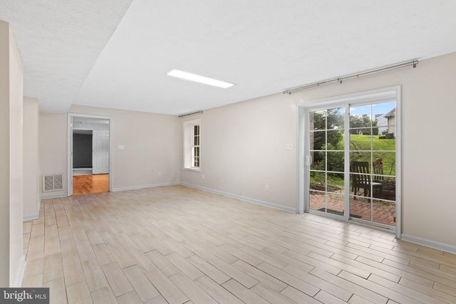 71 BASALT DR, Fredericksburg, VA 22406