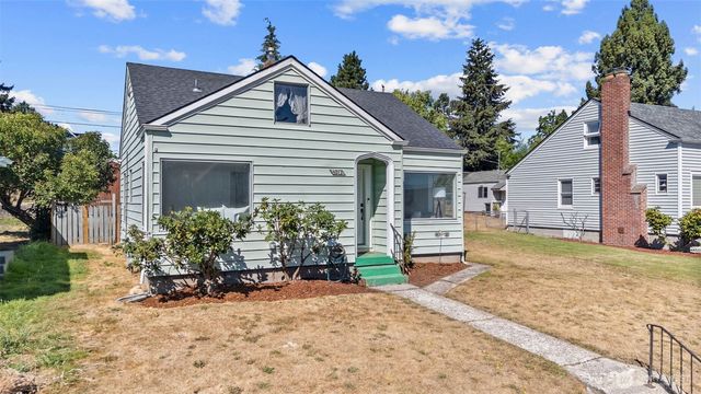 5212 Yakima Avenue, Tacoma, WA 98408