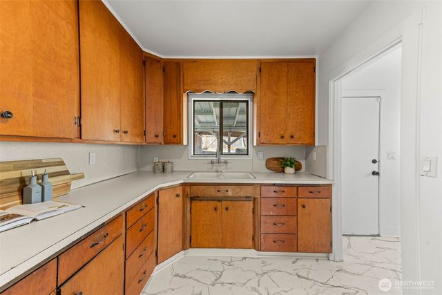 5212 Yakima Avenue, Tacoma, WA 98408