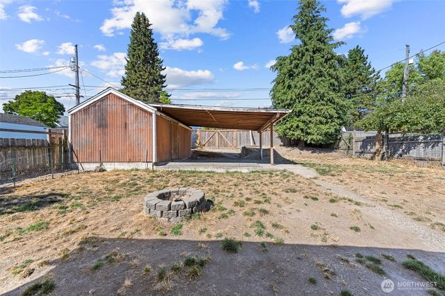 5212 Yakima Avenue, Tacoma, WA 98408