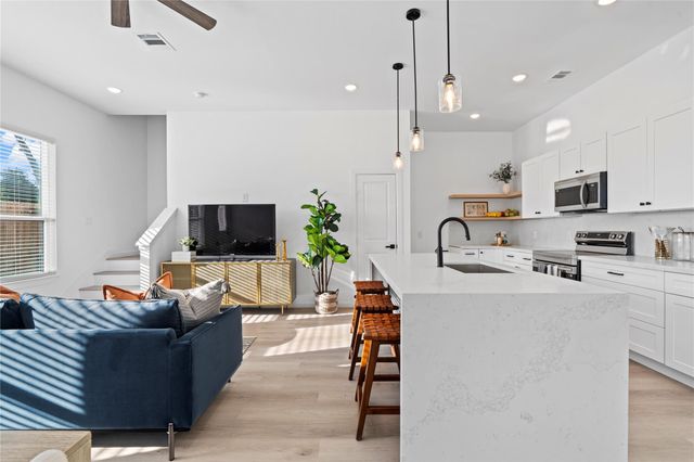 864 Rachel Street C, Houston, TX 77091