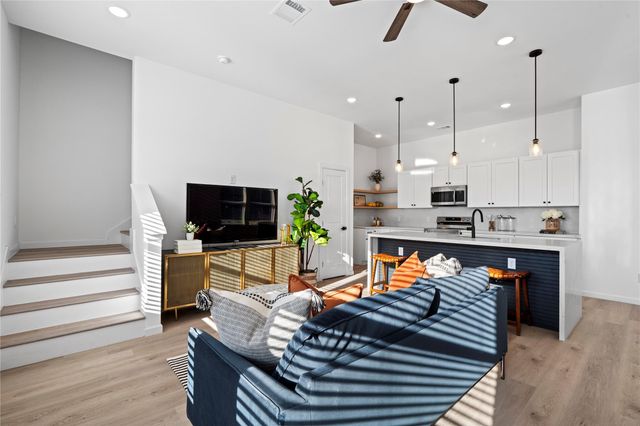 864 Rachel Street C, Houston, TX 77091