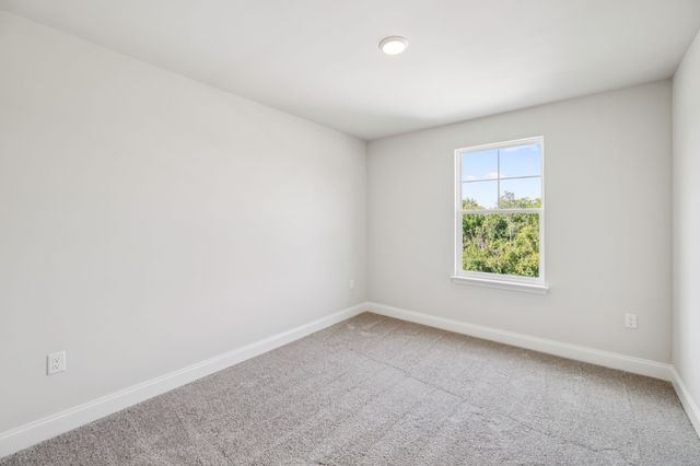 118 Dahlia Dr, La Vergne, TN 37086