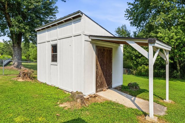 464 Hurricane Ridge Rd, Smithville, TN 37166