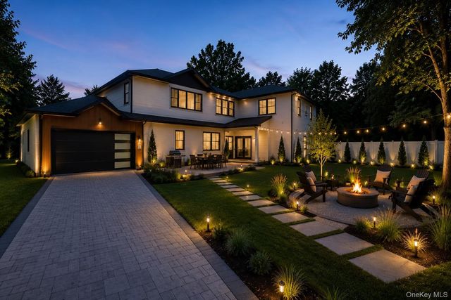 1130 Carlls Straight Path, Dix Hills, NY 11746