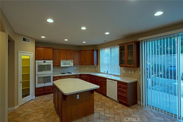 4520 Garden City Lane, Corona, CA 92883