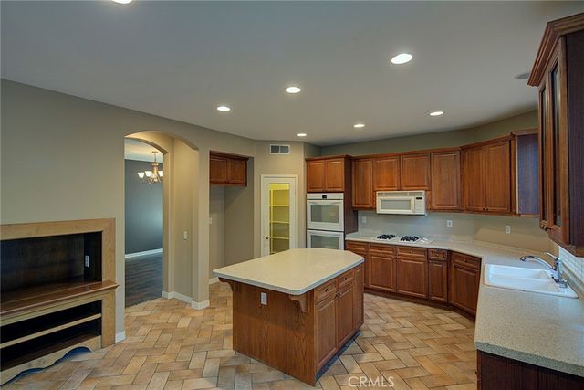 4520 Garden City Lane, Corona, CA 92883