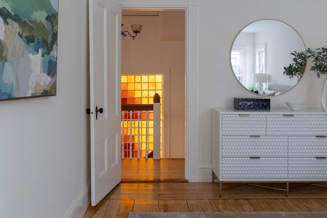 61 Toxteth St, Brookline, MA 02445