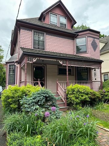 61 Toxteth St, Brookline, MA 02445