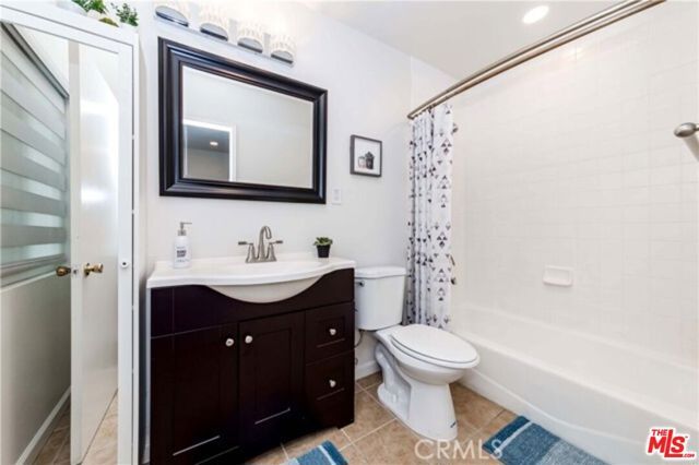 1238 S Muirfield Road, Los Angeles, CA 90019