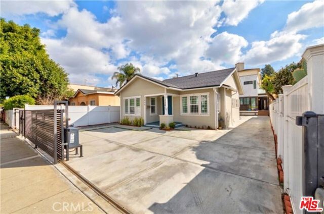1238 S Muirfield Road, Los Angeles, CA 90019