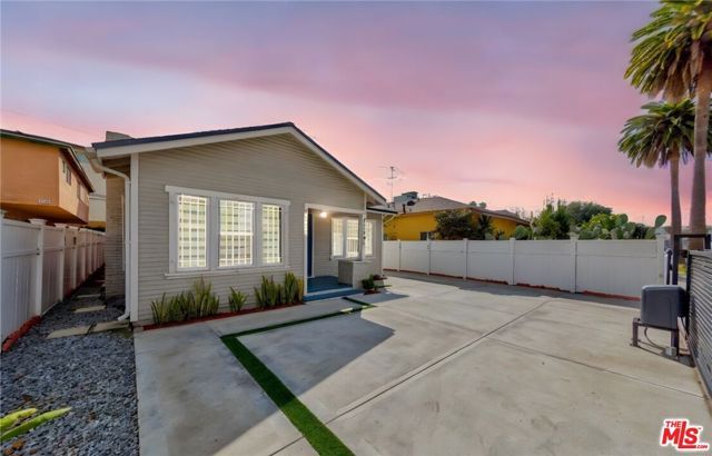 1238 S Muirfield Road, Los Angeles, CA 90019