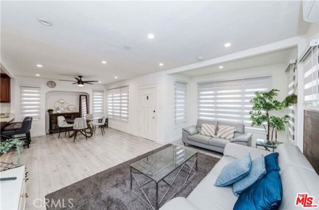 1238 S Muirfield Road, Los Angeles, CA 90019