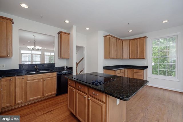 5180 BRAWNER PL, Alexandria, VA 22304