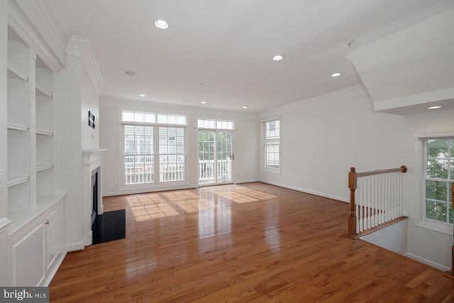 5180 BRAWNER PL, Alexandria, VA 22304
