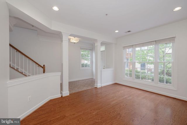 5180 BRAWNER PL, Alexandria, VA 22304