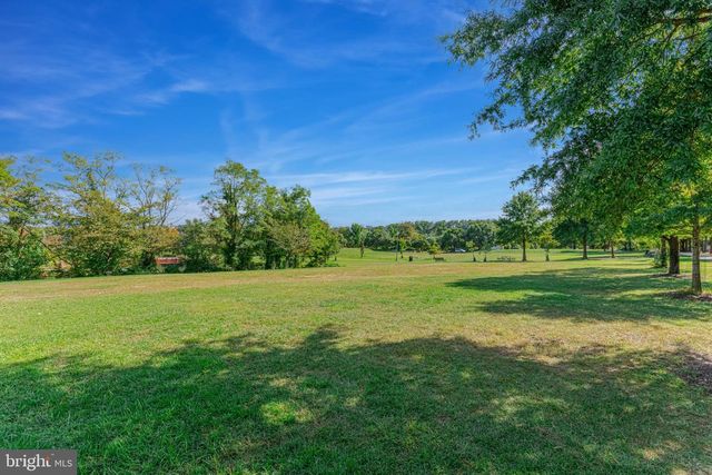 5180 BRAWNER PL, Alexandria, VA 22304