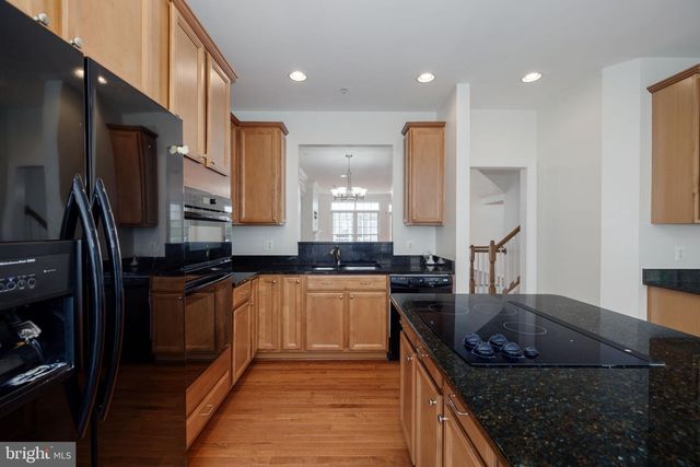 5180 BRAWNER PL, Alexandria, VA 22304