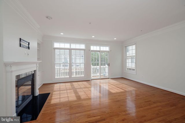 5180 BRAWNER PL, Alexandria, VA 22304