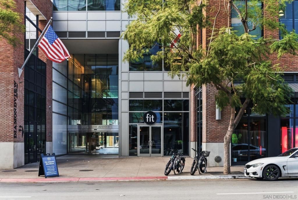 Image 38 of property listing at 321 Tenth Ave 606, San Diego, CA 92101