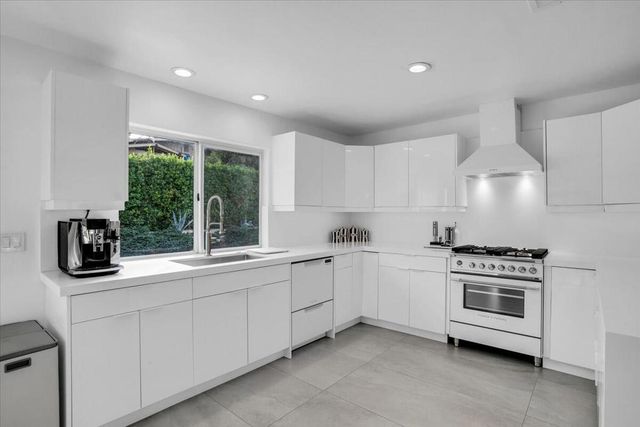 68159 Mountain View Road, Cathedral City, CA 92234