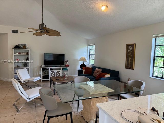 6650 Montego Bay Boulevard B, Boca Raton, FL 33433