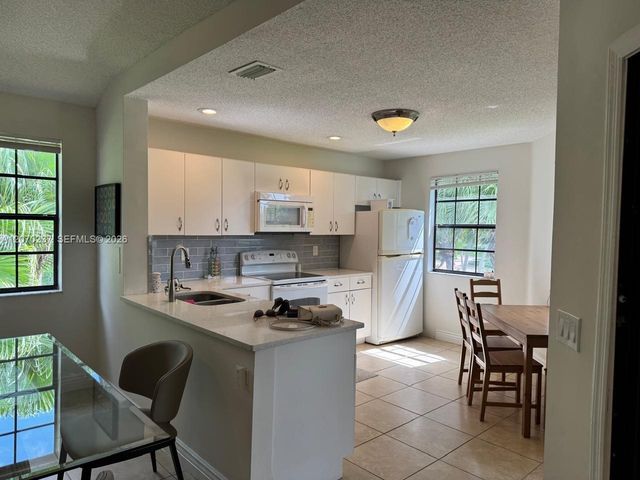 6650 Montego Bay Boulevard B, Boca Raton, FL 33433
