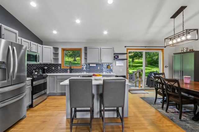 10872 Blue Mountain Avenue, Blue Mounds, WI 53517